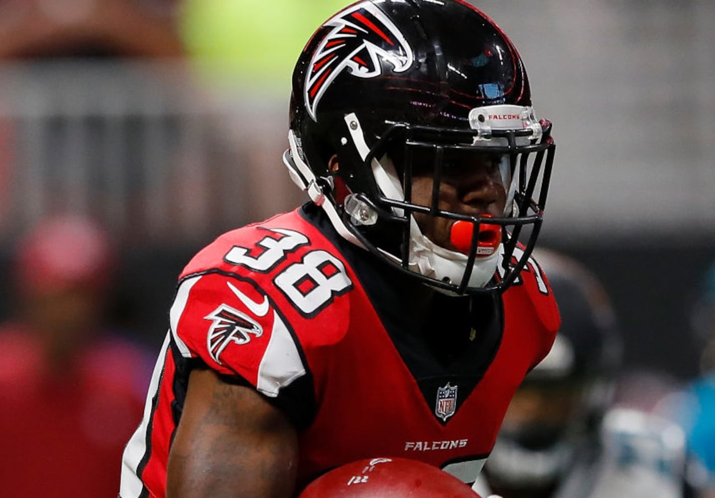 Bengals sign running back