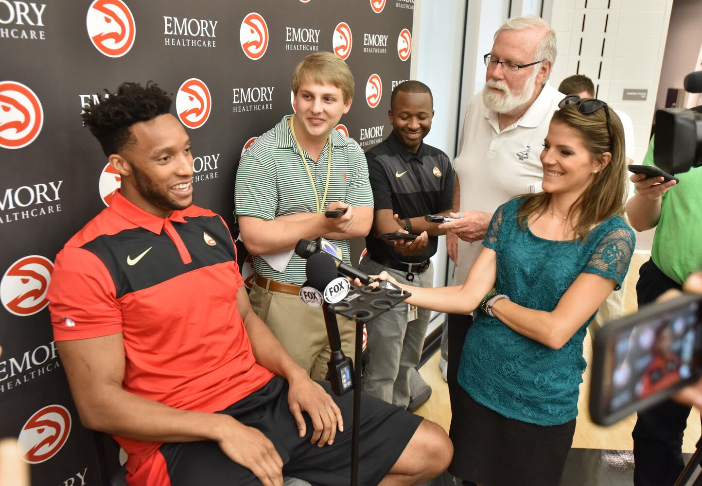 Photos: Hawks introduce new point guard Evan Turner