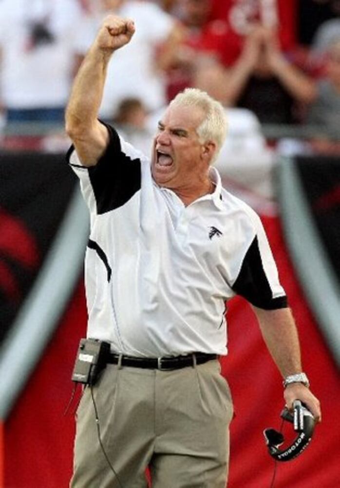 Falcons' Mike Smith named Coach of Year