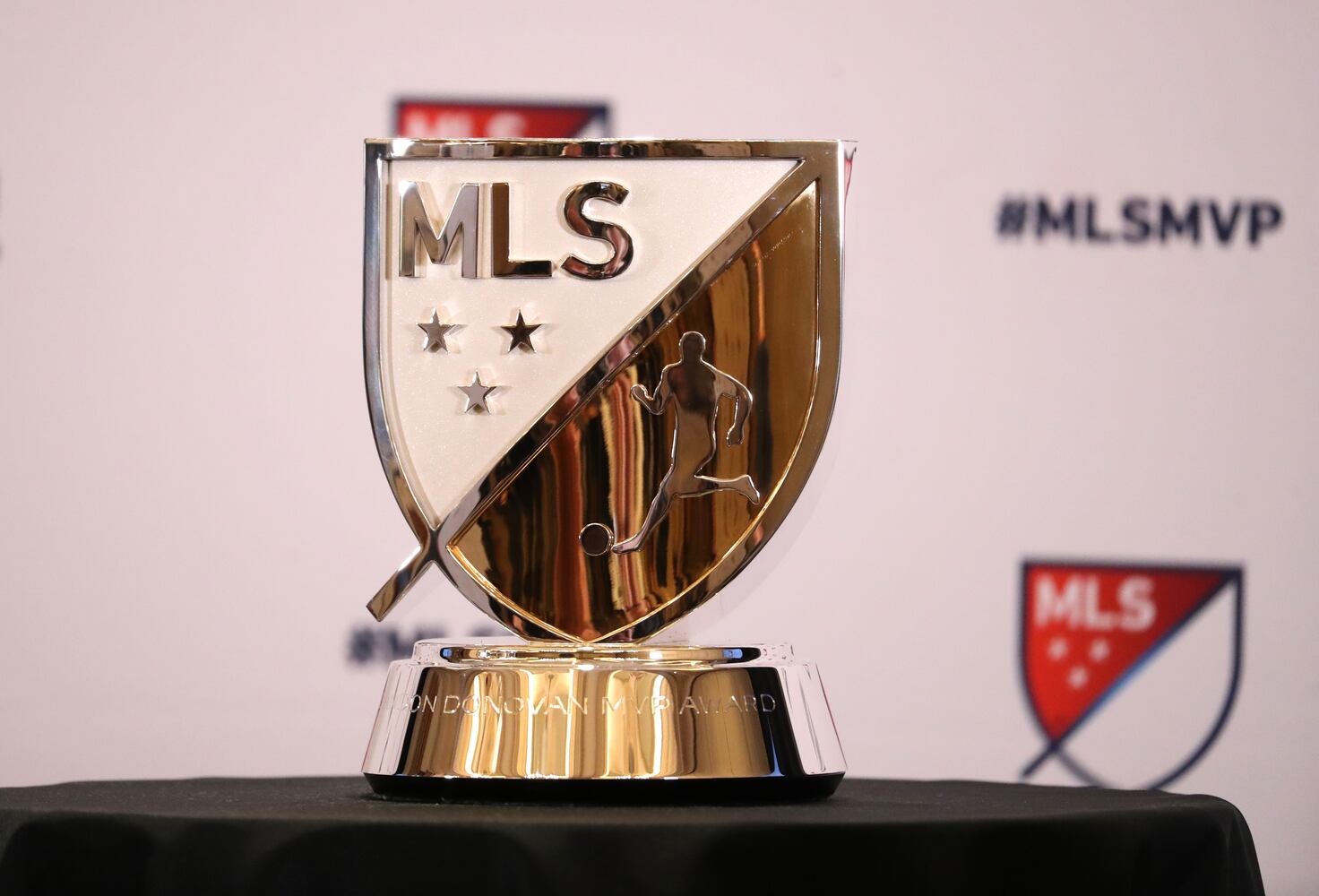 Photos: Atlanta United’s Martinez scores MVP trophy