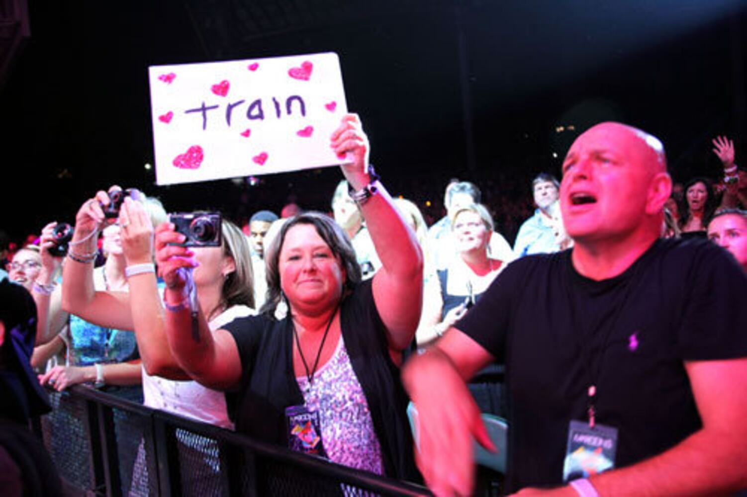 Train and Maroon 5 play to a sold out Verizon