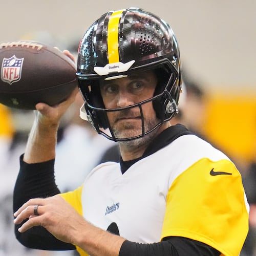 Pittsburgh Steelers quarterback Aaron Rodgers (8) throws during NFL football practice in Pittsburgh, Wednesday, May 20, 2026. (AP Photo/Gene J. Puskar)