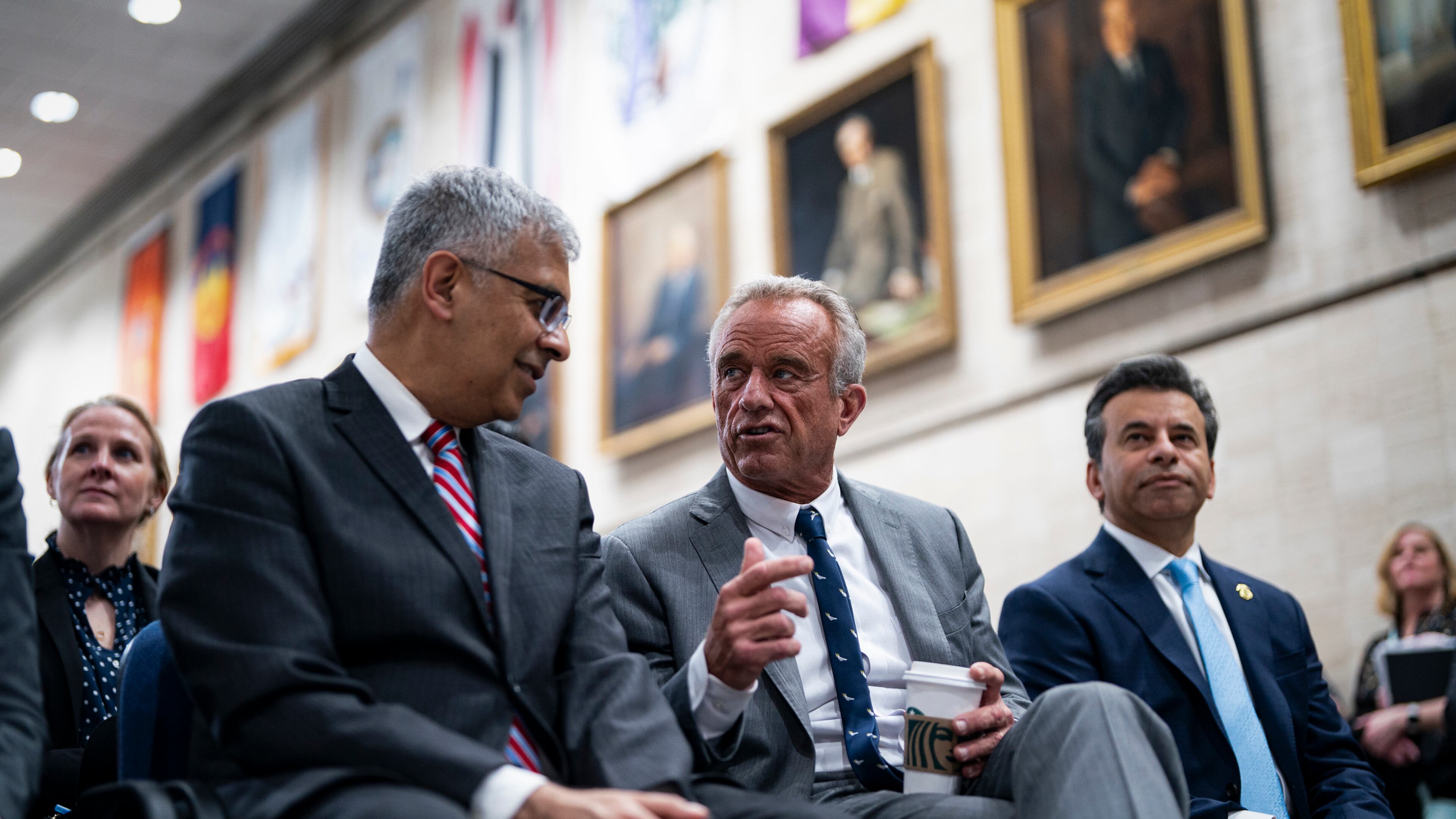 The U.S. Food and Drug Administration – backed by U.S. Health and Human Services Secretary Robert F. Kennedy Jr., center, and FDA Commissioner Dr. Marty Makary, right – has formally recommended that synthetic 7-hydroxymitragynine (7-OH) be scheduled as a controlled substance under federal law. (NYT)