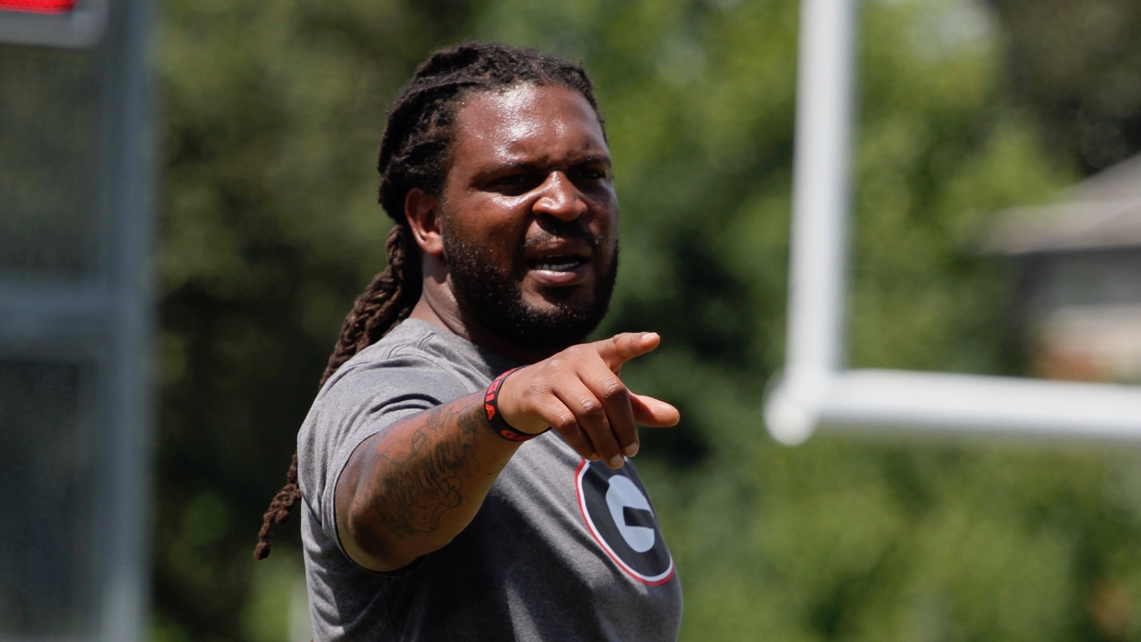 Jarvis Jones starred at outside linebacker for the Georgia Bulldogs from 2011-12. In recent years he's served as an assistant at UGA, most recently as player connection coordinator. (AJC file 2019)