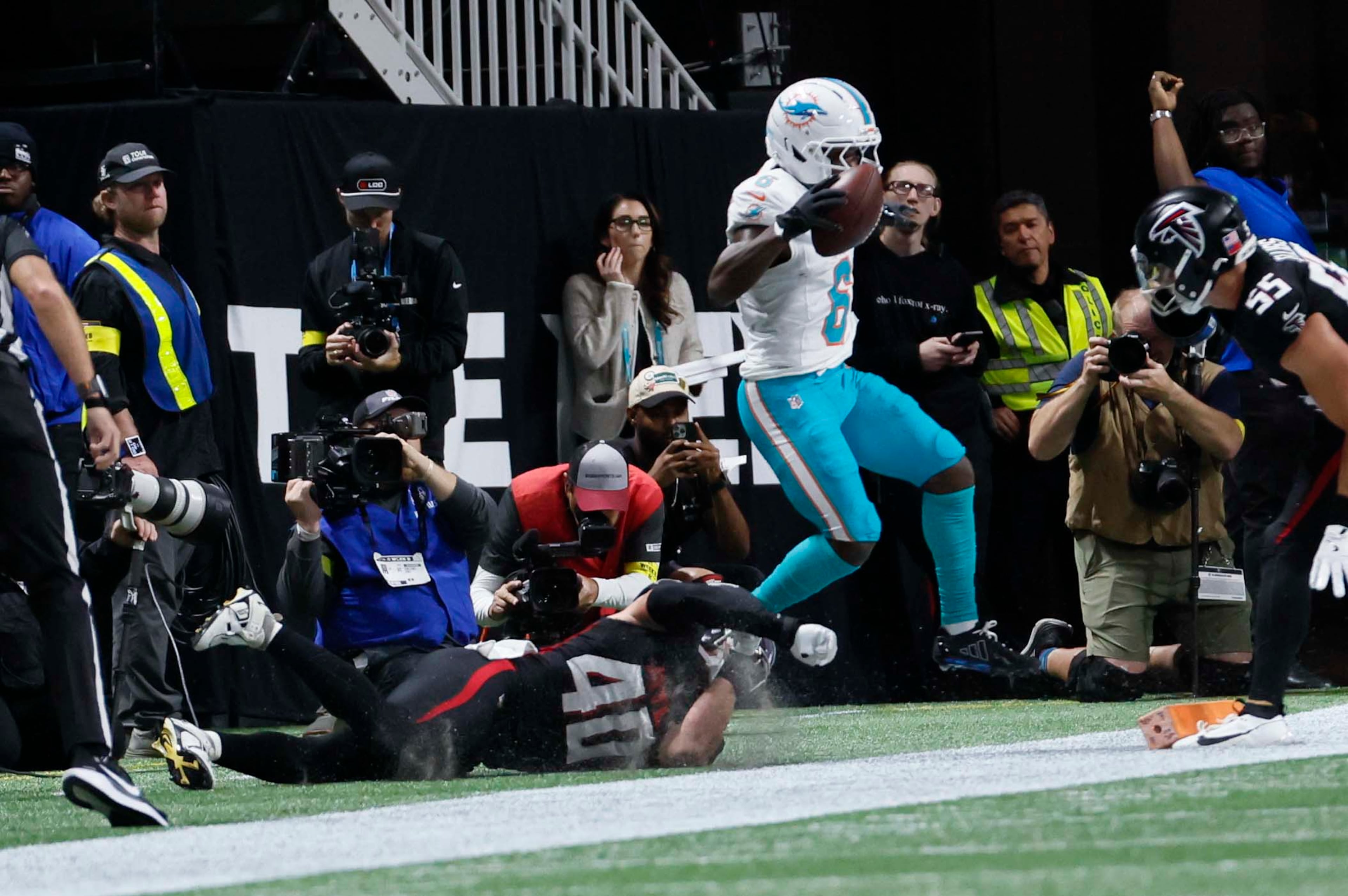 Atlanta Falcons vs Miami Dolphins