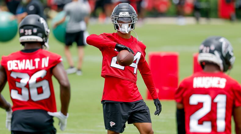 Falcons cornerback A.J. Terrell (center) practices Monday, June 8, 2026, in Flowery Branch. (Erik S. Lesser for the AJC)