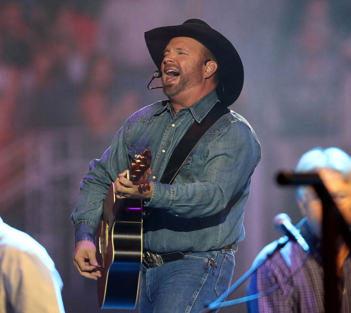 Garth Brooks at Atlanta's Mercedes-Benz Stadium
