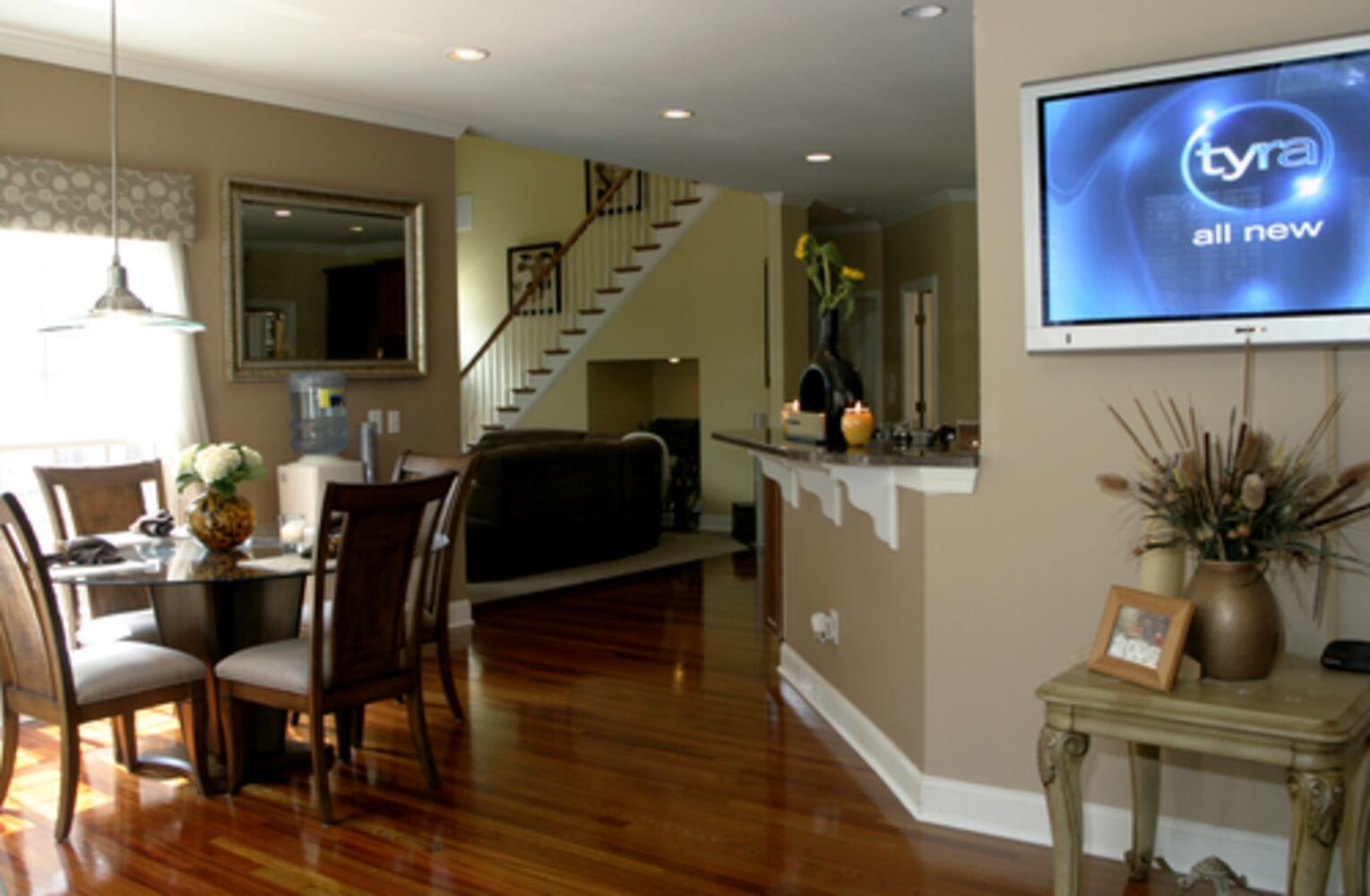 R&B's in the air at the Parkers' place