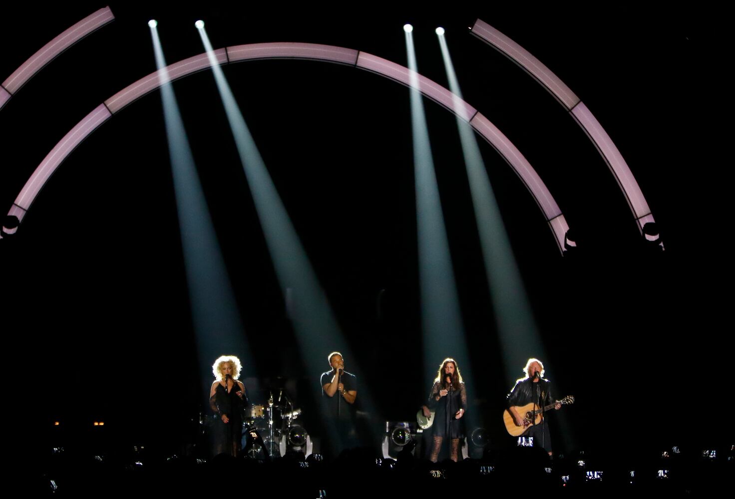 Photos: Keith Urban, Carrie Underwood win big at CMT Music Awards show