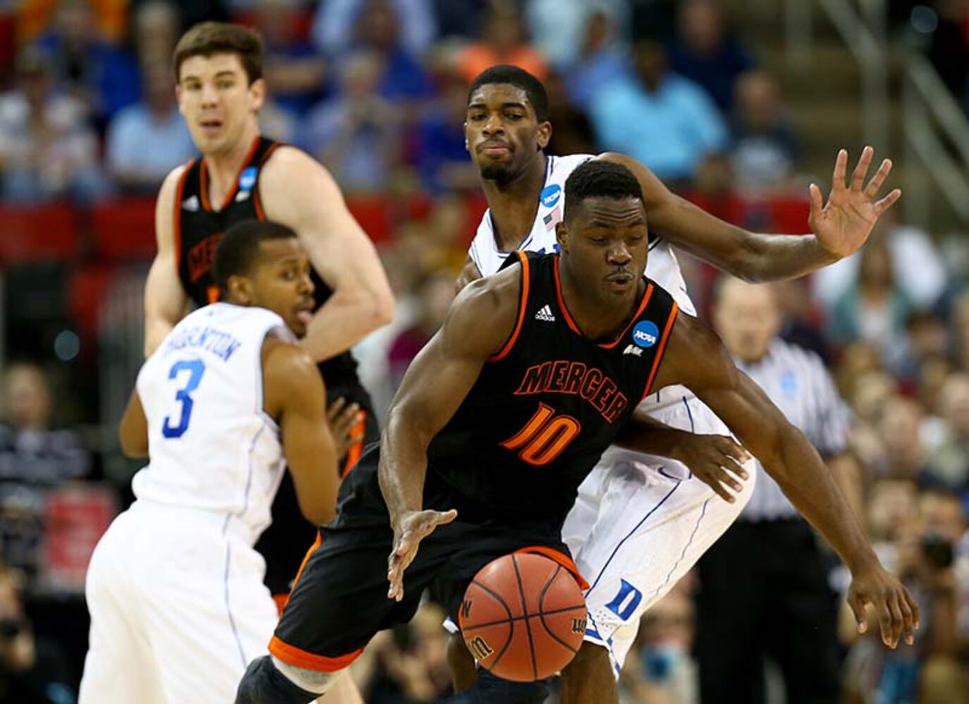 Macon, Ga., team advances in NCAA Tournament