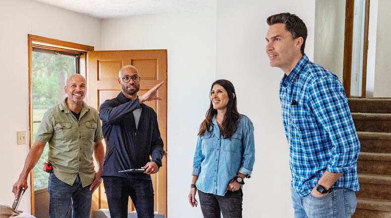 Team #3 Chris Carter and Cam Griffith share their ideas for the living room makeover of their round #2 house with hosts Ken and Anita Corsini, as seen on "Flipping Showdown." HGTV