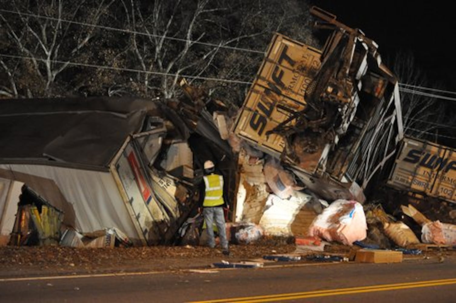 Train derails in Douglasville
