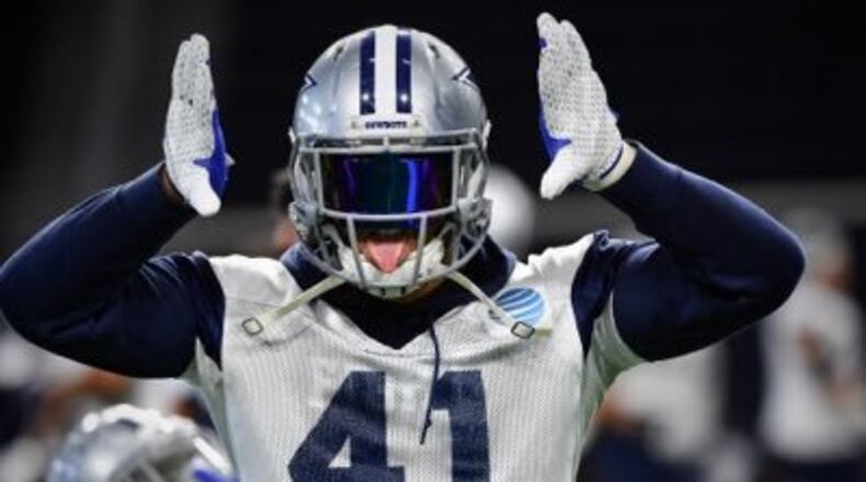 Dallas fullback Keith Smith.