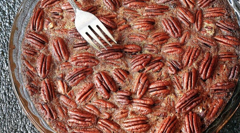 Pecan Pie with Pretzel Crust. (Larry Roberts/Pittsburgh Post-Gazette/TNS)