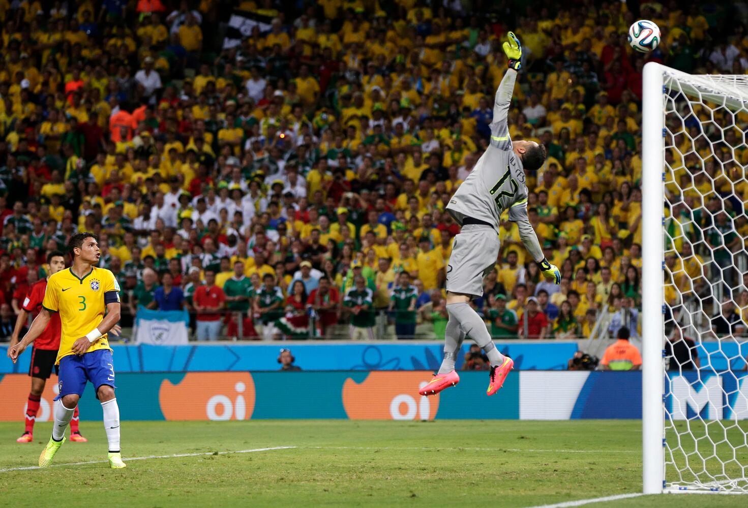 World Cup: Brazil 0, Mexico 0