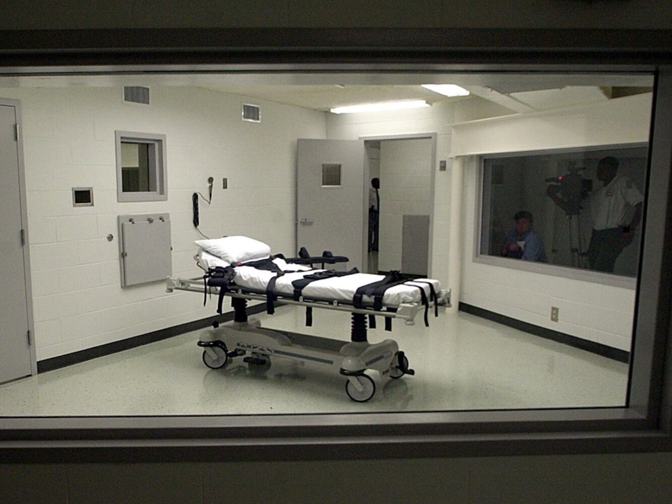 Troubled Okla. execution raises concerns in Georgia