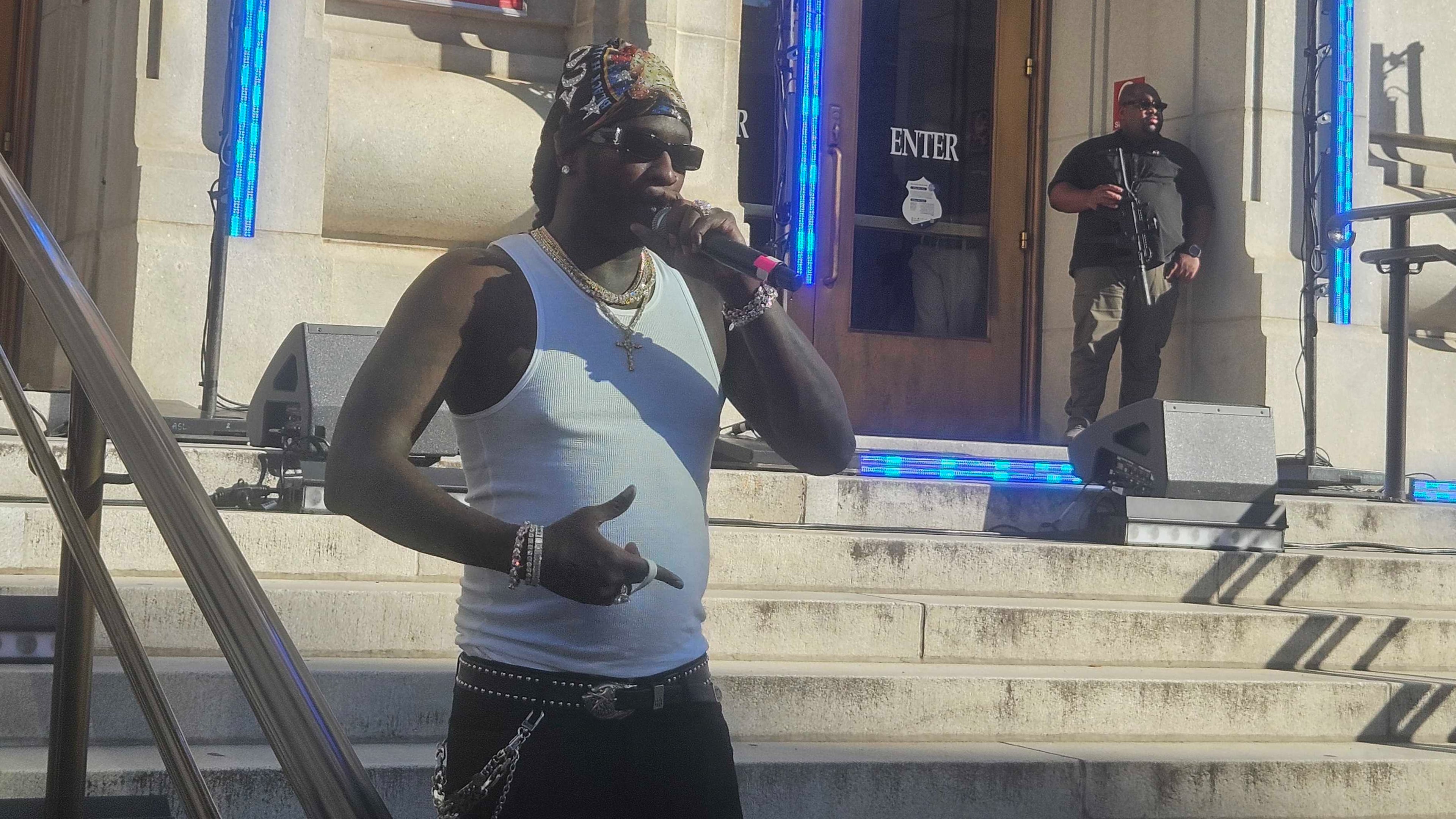 Rapper Young Thug performed outside of Fulton County Courthouse for a free concert/anti-gang presentation on Sept. 28, 2025. Photo credit: DeAsia Paige