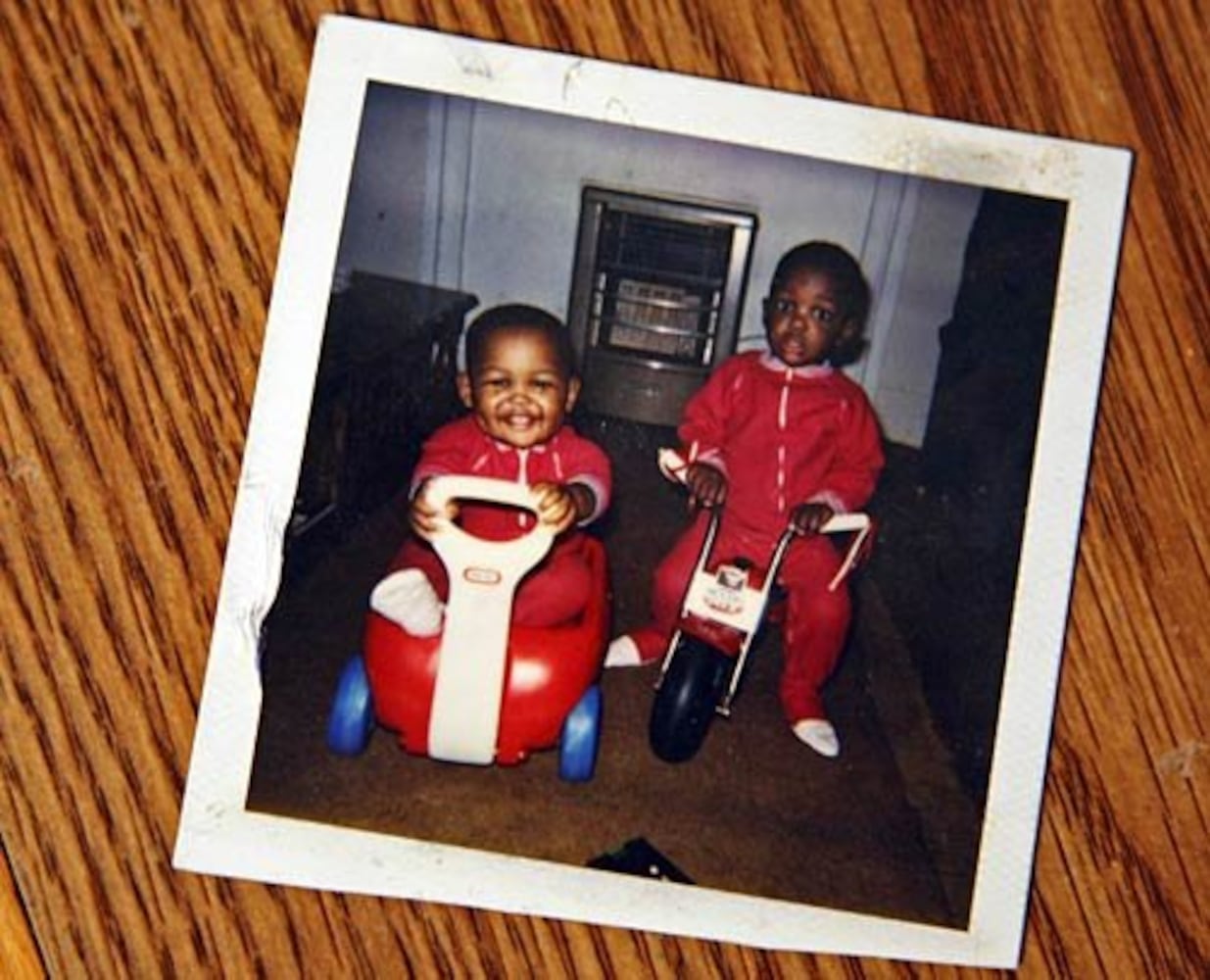 Ogletree Twins: About the AJC Photos