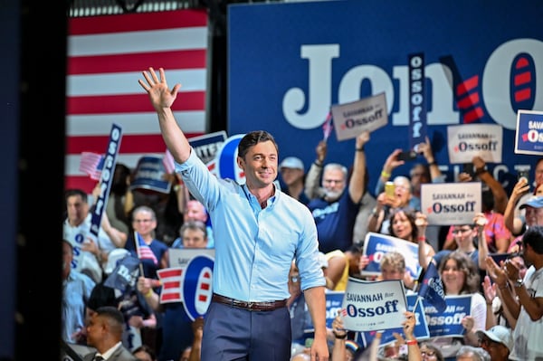Democratic U.S. Sen. Jon Ossoff waves to the crowd at a campaign rally in Savannah on Saturday, June 27, 2026. (Sarah Peacock for the AJC)