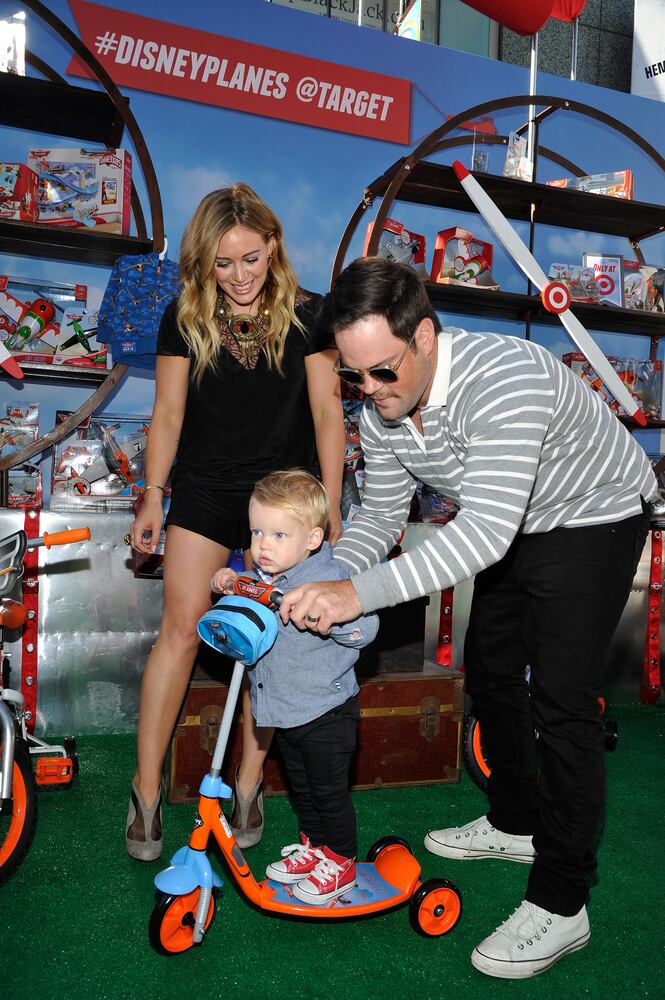 Hilary Duff and Mike Comrie