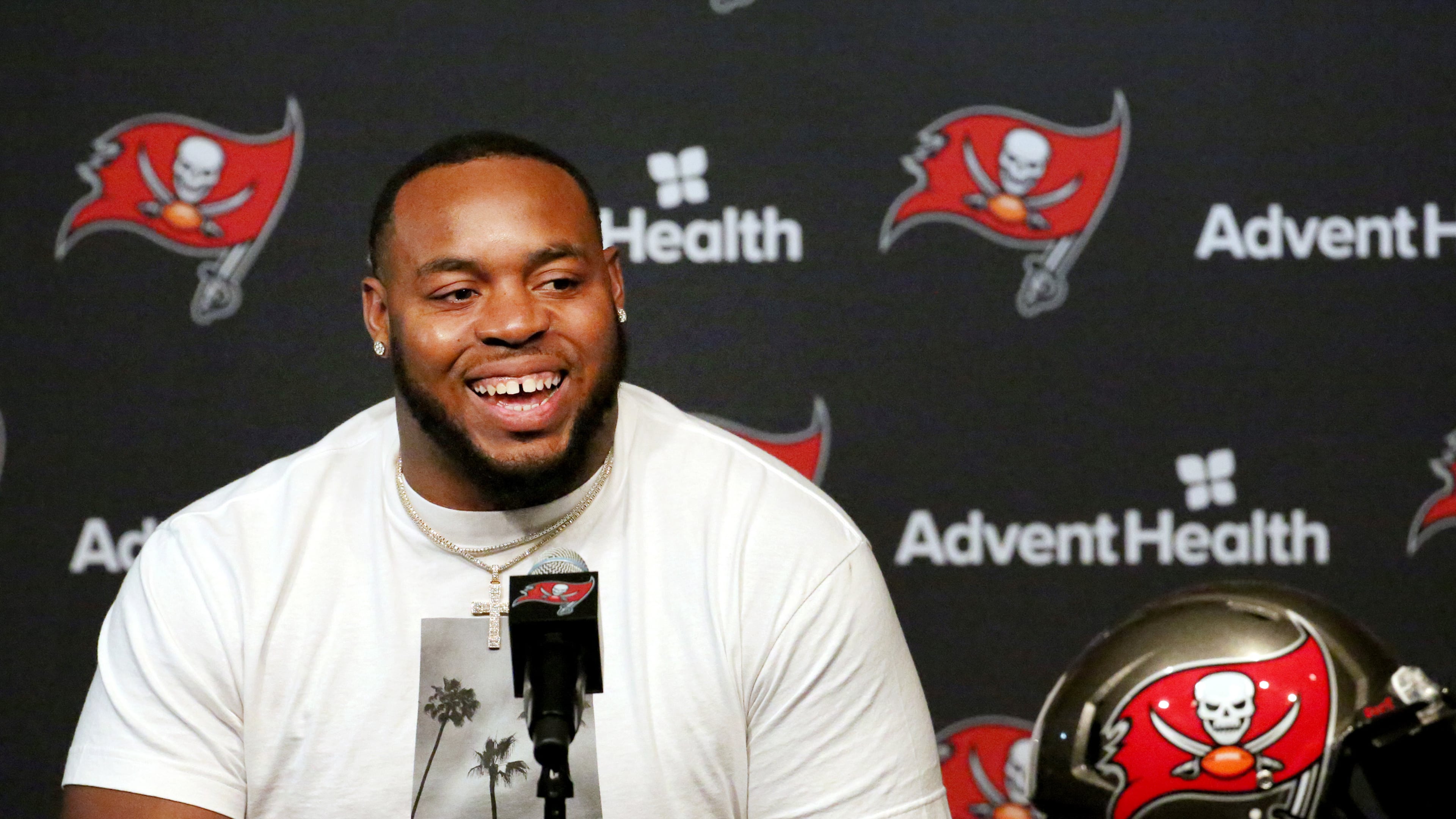 Shaq Mason speaks to reporters at AdventHealth Training Center. (Douglas R. Clifford/Tampa Bay Times)
