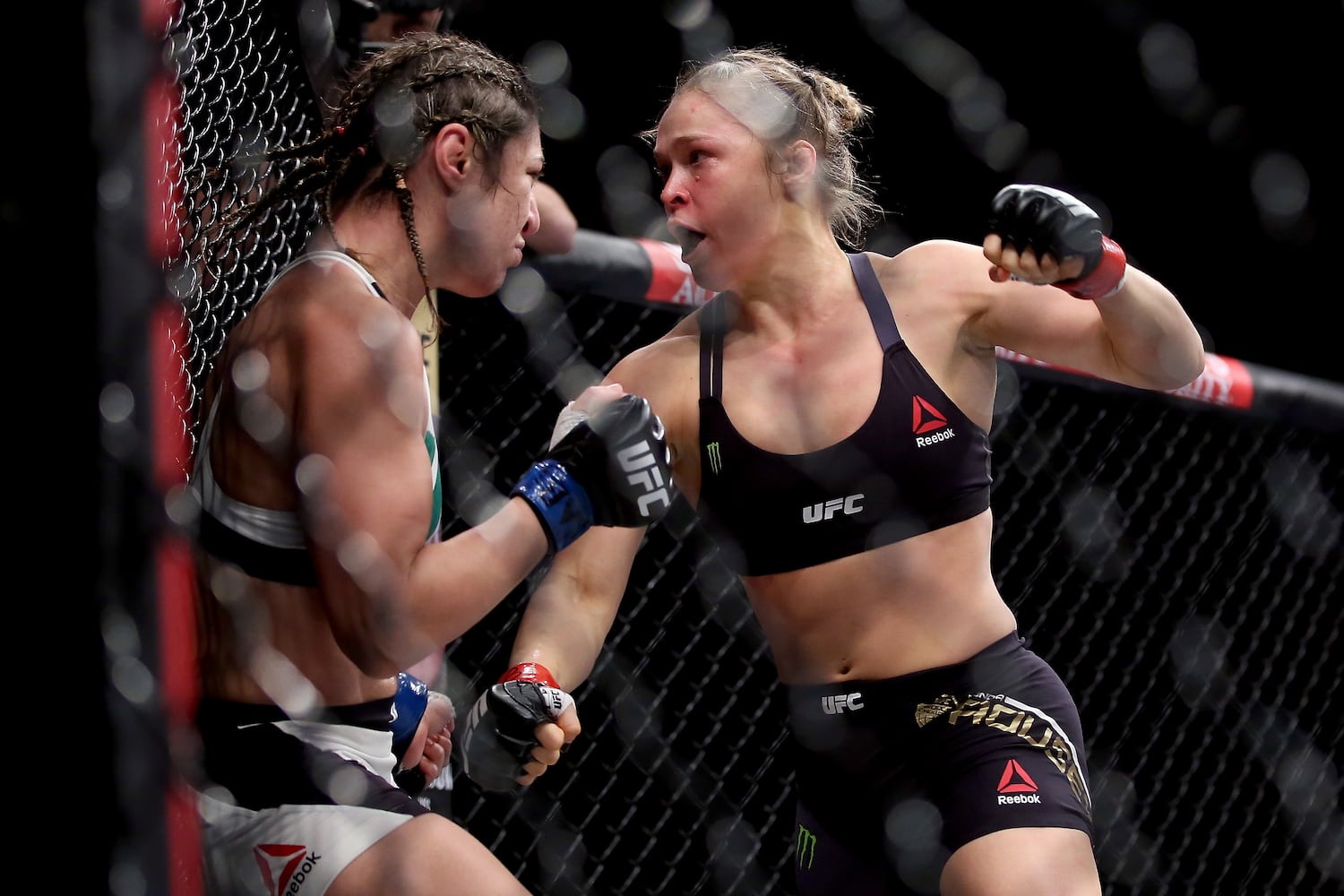 UFC: Rousey knocks out Correia
