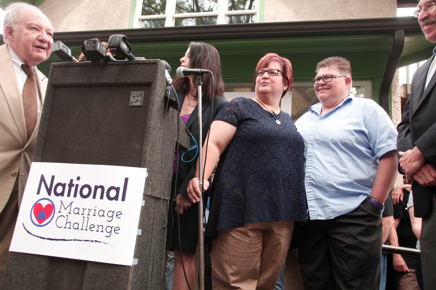 Supreme Court rules on same-sex marriage