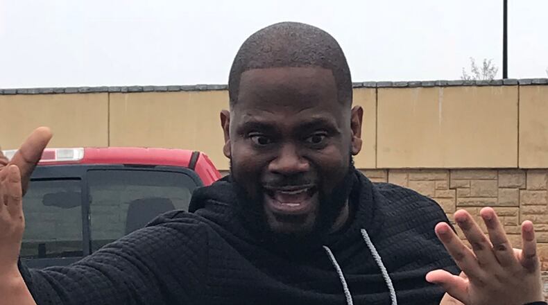 KD Bowe of Praise 102.5 at the Canathon. CREDIT: Rodney Ho/rho@ajc.com