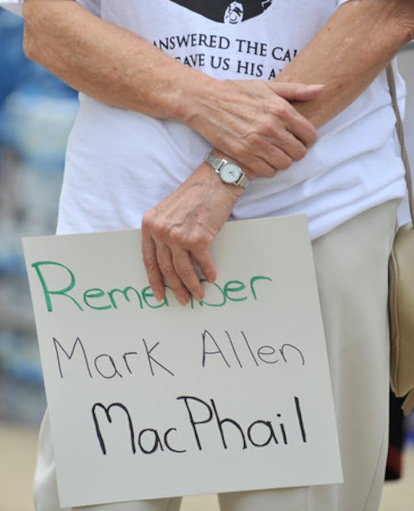 Rally to remember Officer Mark Allen MacPhail