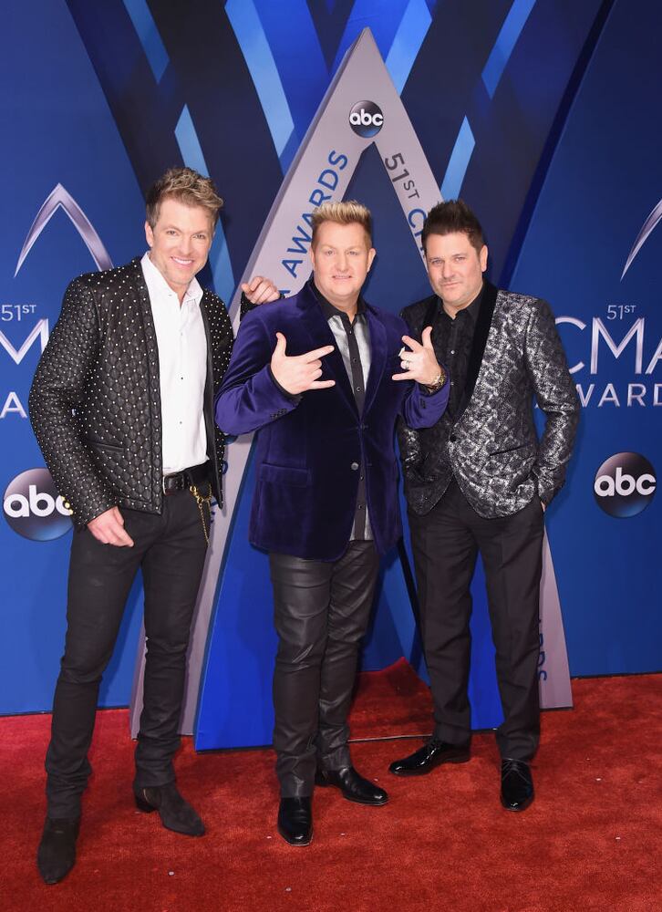 PHOTOS: 51st CMAs red carpet arrivals