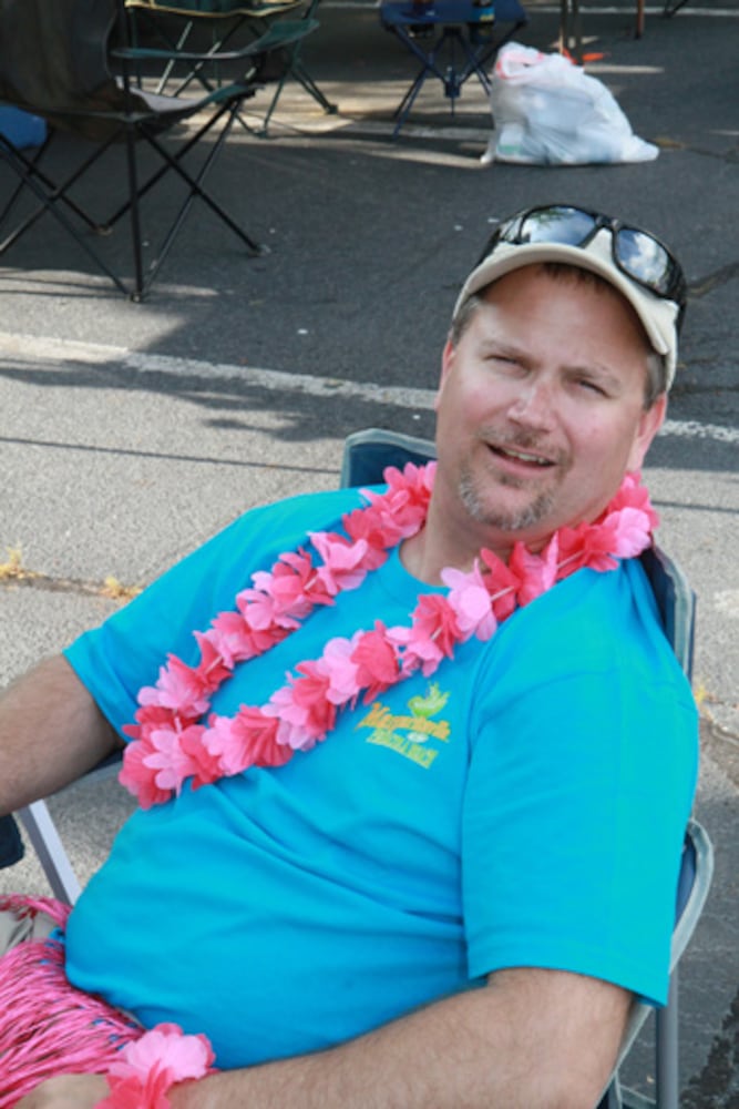 Jimmy Buffett fans gather for Atlanta concert
