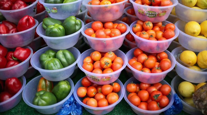 The more fruits and vegetables current and former smokers eat the lower their risk of developing some lung diseases a new study finds.