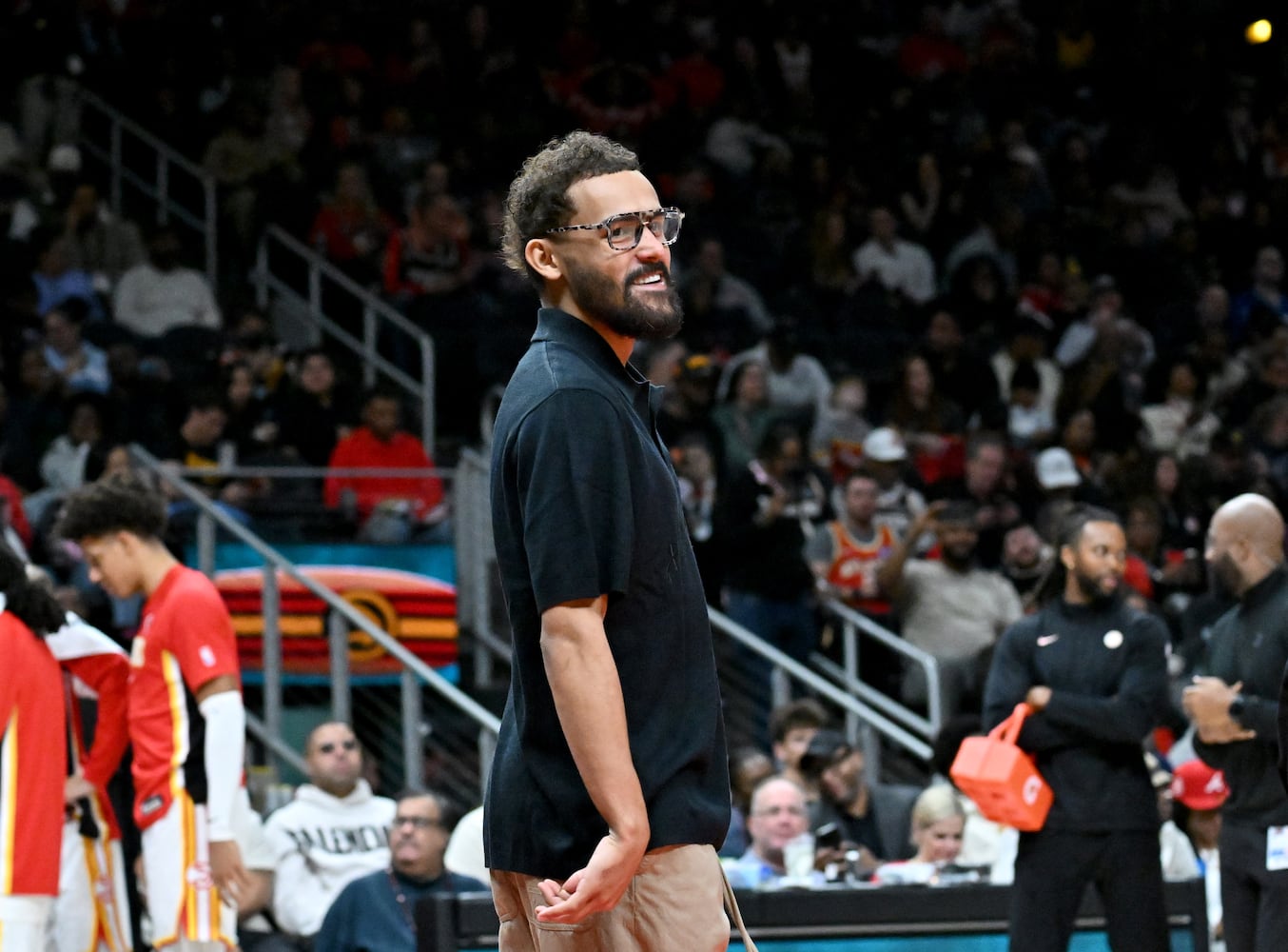 Pelicans vs Hawks game