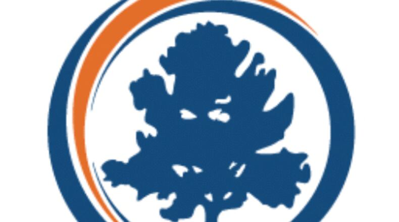 Fulton County Chairman Robb Pitts introduced a resolution to deposit Fulton American Rescue Funds into minority-owned banks. The measure passed unanimously.
Passes Unanimously