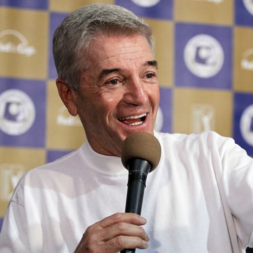 FILE - Comedian Tom Dreesen talks to the media during a news conference in La Quinta, Calif., on Jan. 18, 2011. (AP Photo/Chris Carlson, File)