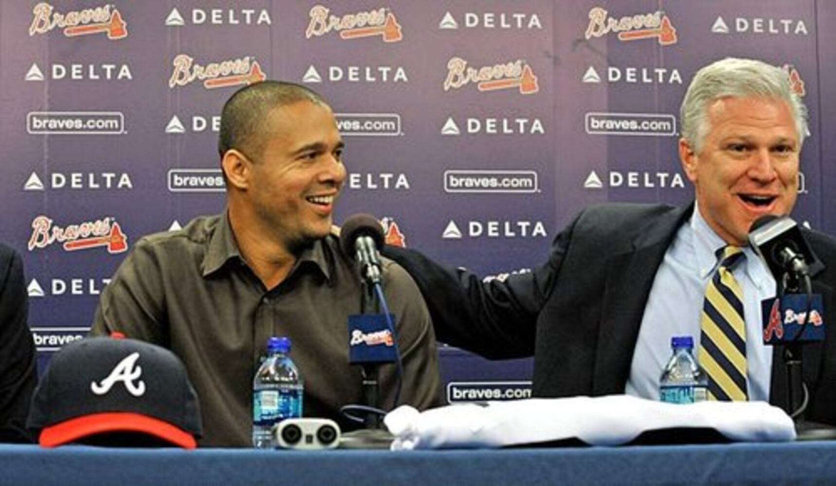 Braves photos: New pitcher Javier Vazquez