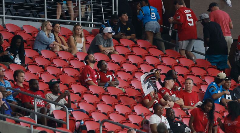 At the beginning of the fourth quarter, many fans left the stadium as the Falcons lost to the Carolina Panthers 34-3 at Mercedes-Benz Stadium in Atlanta on Sunday, Sept. 20, 2026. (Miguel Martinez/AJC)