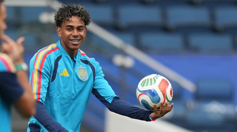 Spain's Lamine Yamal attends training session ahead of a FIFA World Cup round of 32 soccer match against Austria in Carson, Calif., Wednesday, July 1, 2026. (AP Photo/Andre Penner)