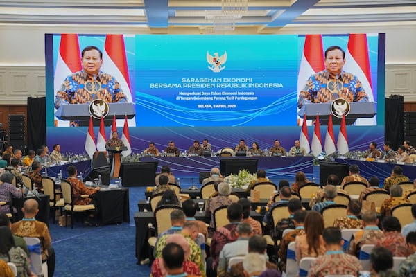 Indonesian President Prabowo Subianto delivers a speech during an event called Economic Gathering with the President of the Republic of Indonesia, in Jakarta, Indonesia, Tuesday, April 8, 2025. (AP Photo/Dita Alangkara)