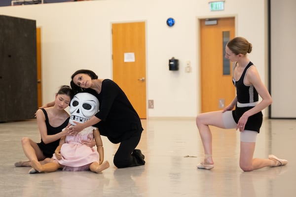 Choreographer Annabelle Lopez Ochoa (center) works with Atlanta Ballet dancers Mikaela Santos (left) and Catherine Conley (right) to develop a performance that conveys the complexities of Frida Kahlo’s story. (Courtesy of Shoccara Marcus)