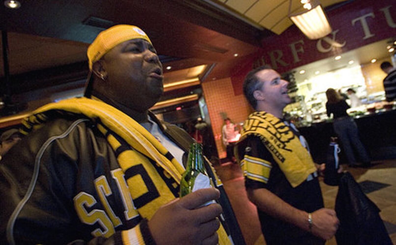 Atlanta Super Bowl fans square off at Dantanna's
