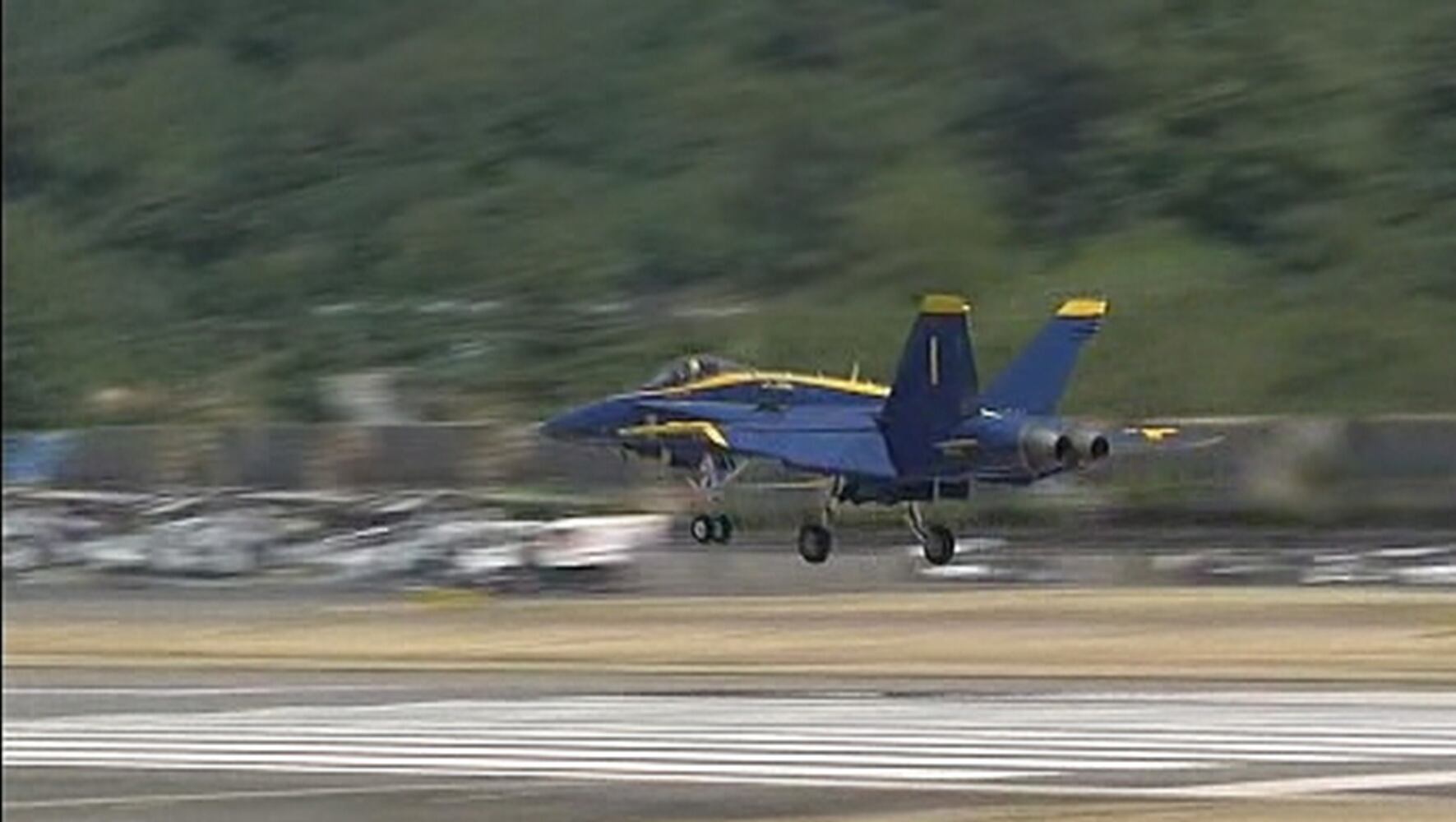Blue Angels arrive in Seattle