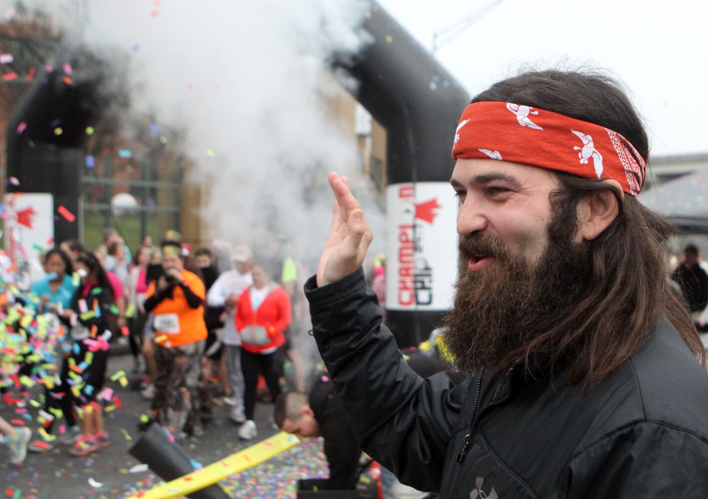 Duck Dynasty's Jep Robertson presents awards