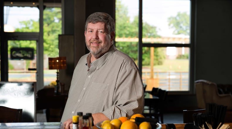 Author Tommy Tomlinson