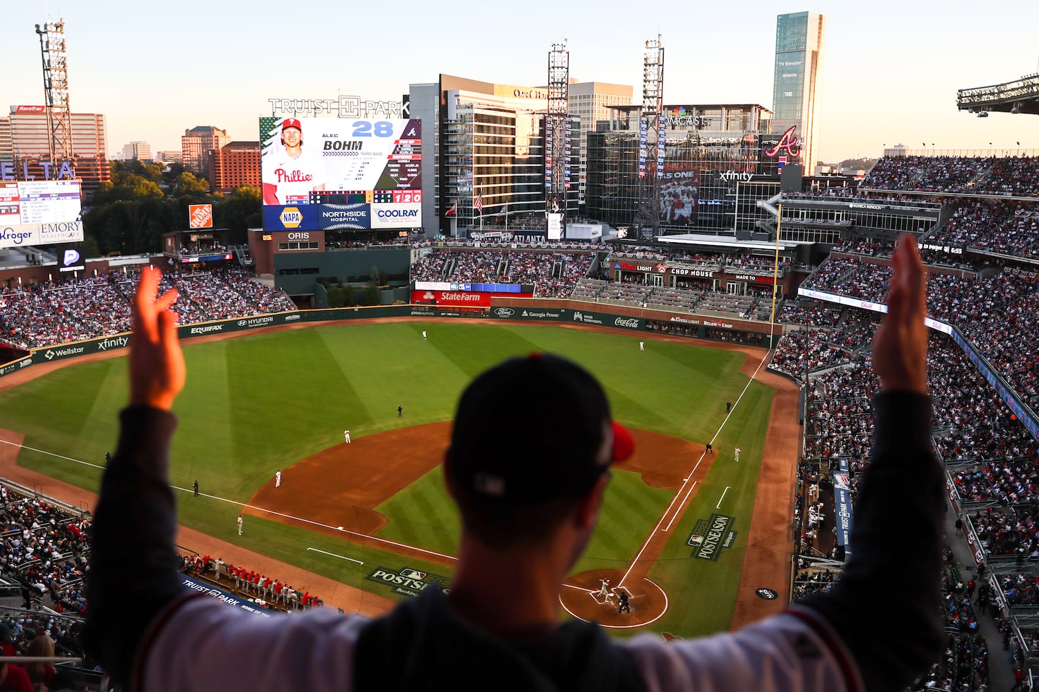 Game 2 of NLDS photo