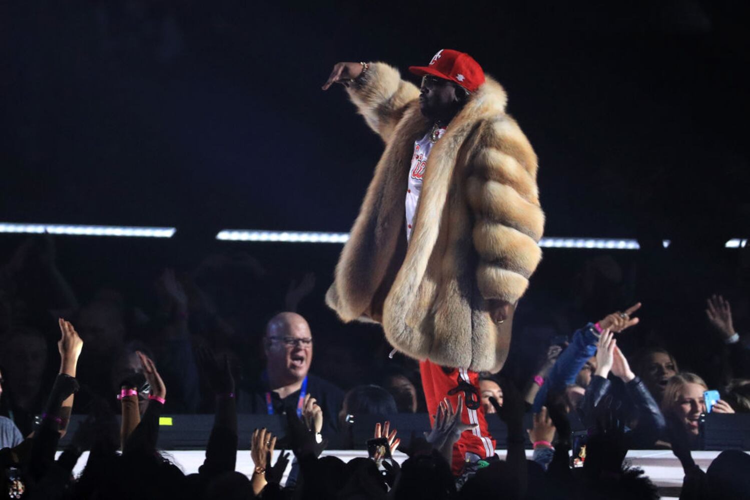 Photos: Maroon 5, Big Boi, Travis Scott underwhelm in Super Bowl 53 halftime show