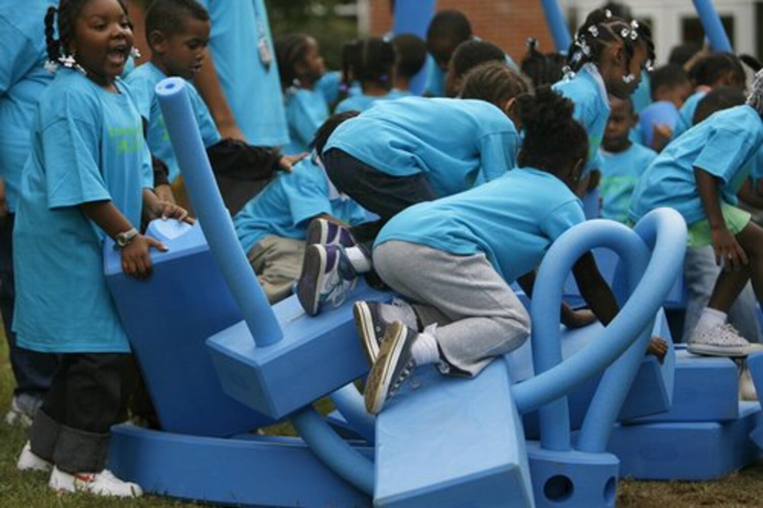 Bethune Elementary receives new playground equipment