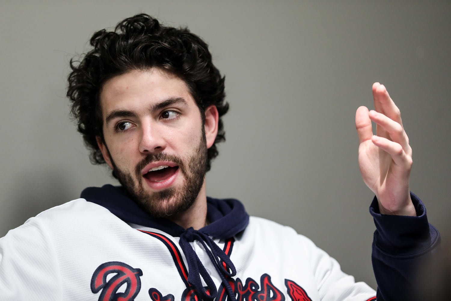 Braves: Braves unveil uniforms at Chop Fest