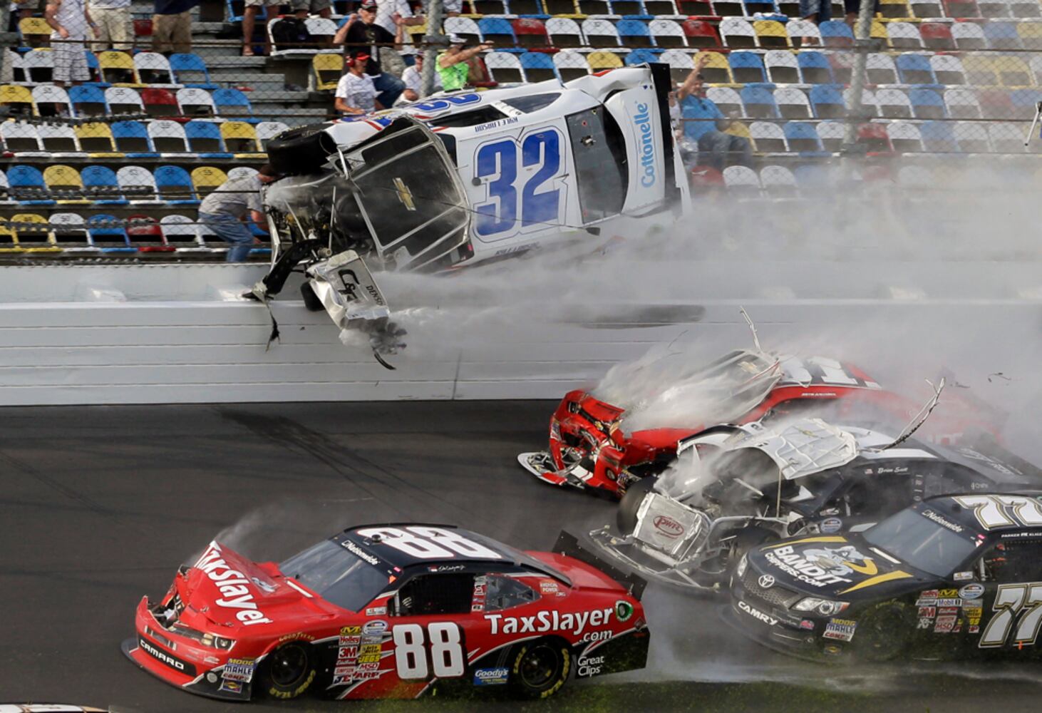 APTOPIX NASCAR DAYTONA