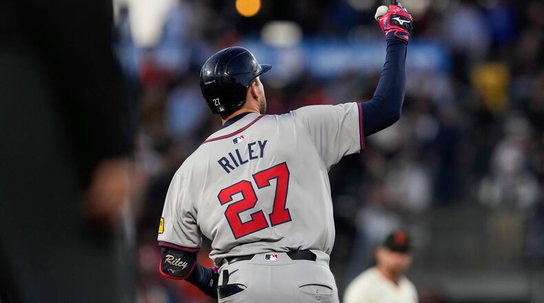Atlanta Braves' Austin Riley runs the bases after hitting a solo home run against the San Francisco Giants during the fifth inning of a baseball game ,Wednesday, Aug. 14, 2024, in San Francisco. (AP Photo/Godofredo A. Vásquez)